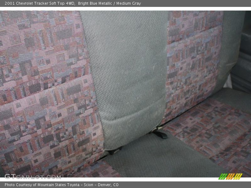 Bright Blue Metallic / Medium Gray 2001 Chevrolet Tracker Soft Top 4WD