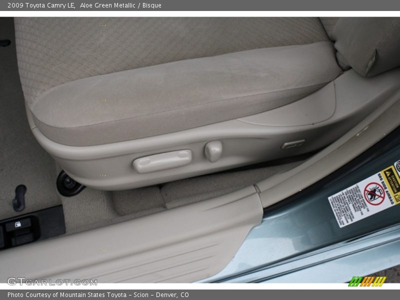 Aloe Green Metallic / Bisque 2009 Toyota Camry LE