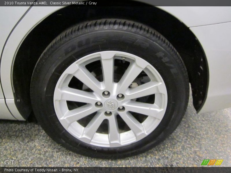 Classic Silver Metallic / Gray 2010 Toyota Venza AWD