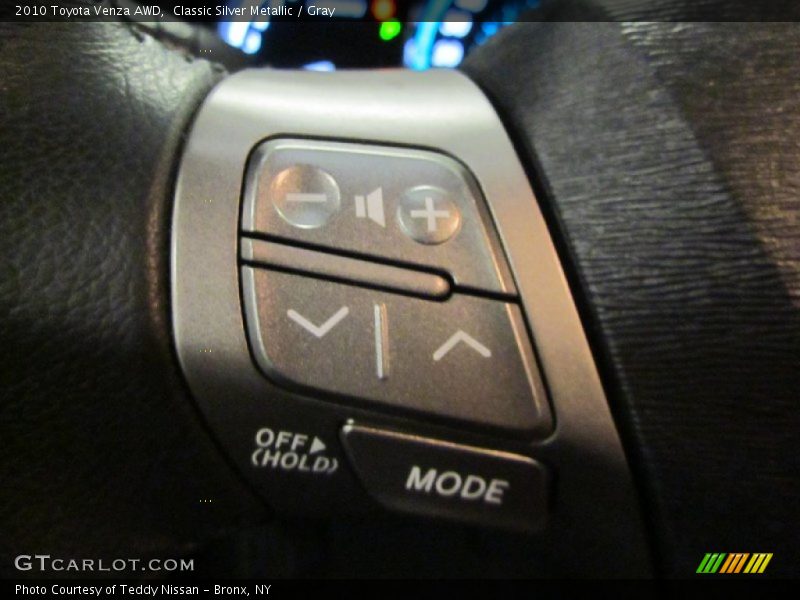Classic Silver Metallic / Gray 2010 Toyota Venza AWD