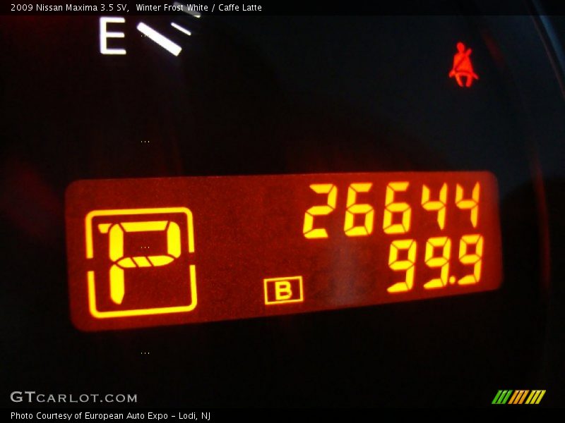 Winter Frost White / Caffe Latte 2009 Nissan Maxima 3.5 SV