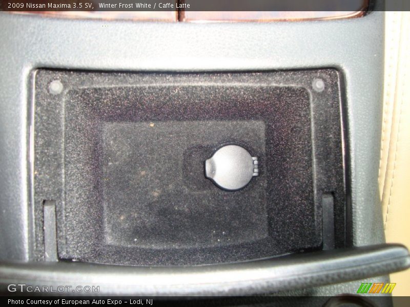 Winter Frost White / Caffe Latte 2009 Nissan Maxima 3.5 SV
