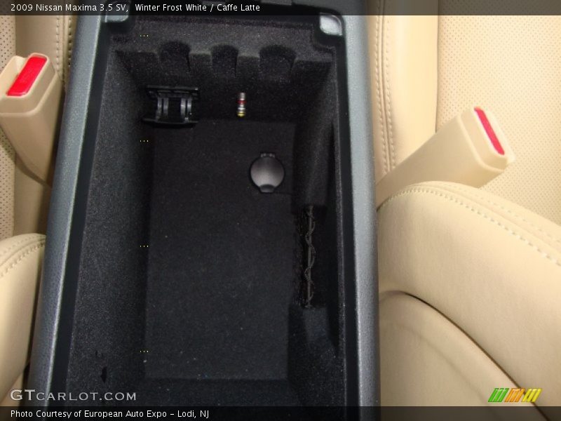 Winter Frost White / Caffe Latte 2009 Nissan Maxima 3.5 SV