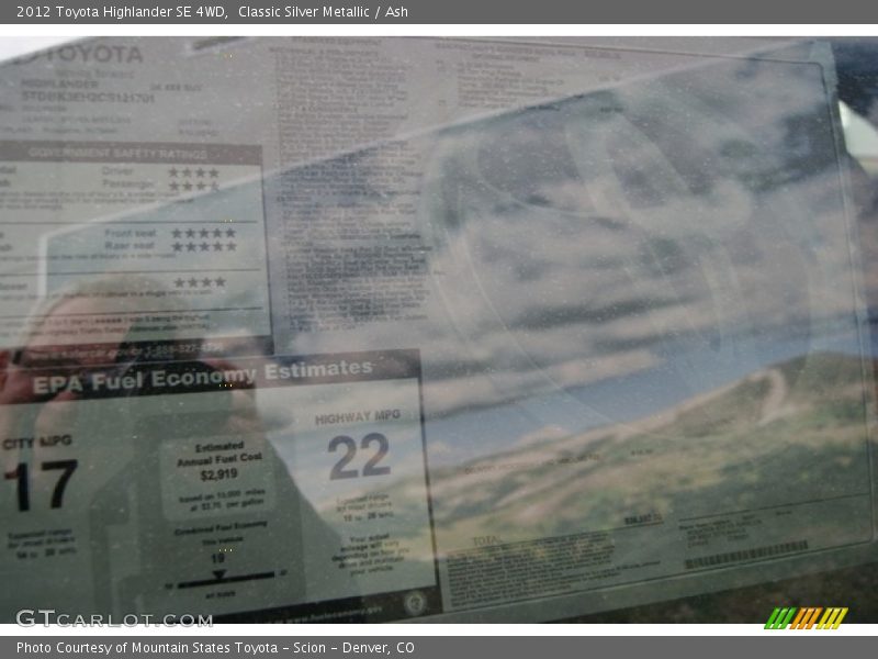 Classic Silver Metallic / Ash 2012 Toyota Highlander SE 4WD