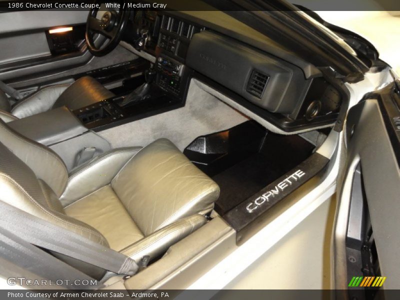 Dashboard of 1986 Corvette Coupe
