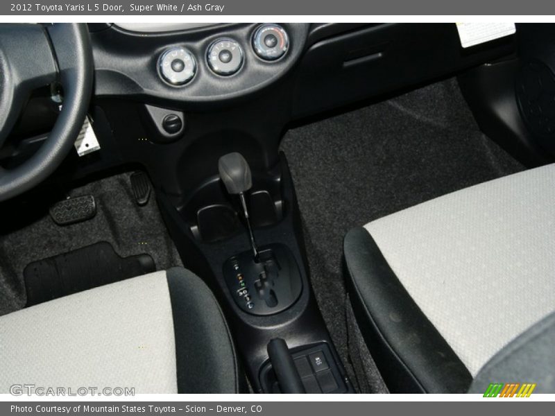 Super White / Ash Gray 2012 Toyota Yaris L 5 Door