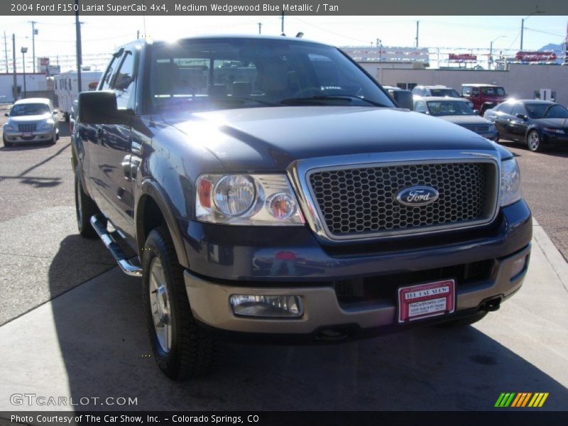 Medium Wedgewood Blue Metallic / Tan 2004 Ford F150 Lariat SuperCab 4x4