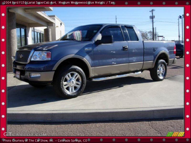 Medium Wedgewood Blue Metallic / Tan 2004 Ford F150 Lariat SuperCab 4x4