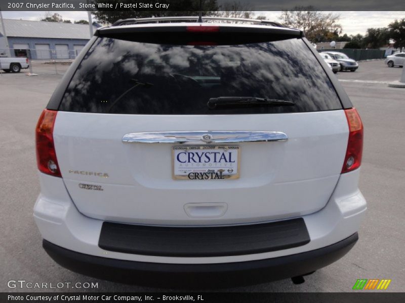 Stone White / Pastel Slate Gray 2007 Chrysler Pacifica