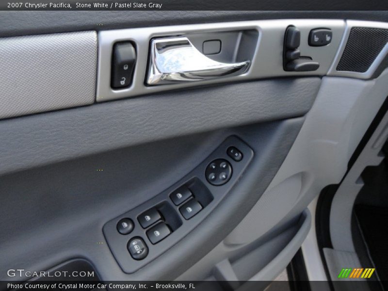 Stone White / Pastel Slate Gray 2007 Chrysler Pacifica