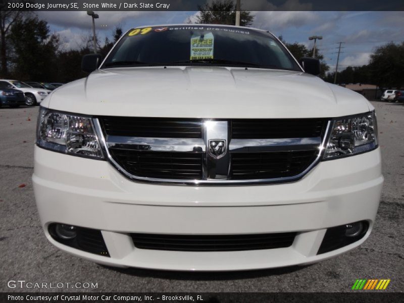 Stone White / Dark Slate Gray 2009 Dodge Journey SE