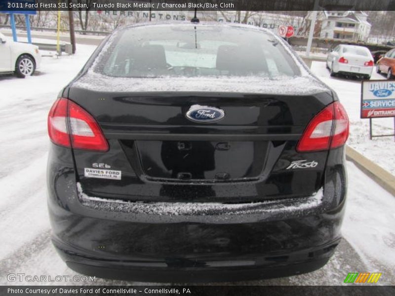 Tuxedo Black Metallic / Charcoal Black/Blue Cloth 2011 Ford Fiesta SEL Sedan