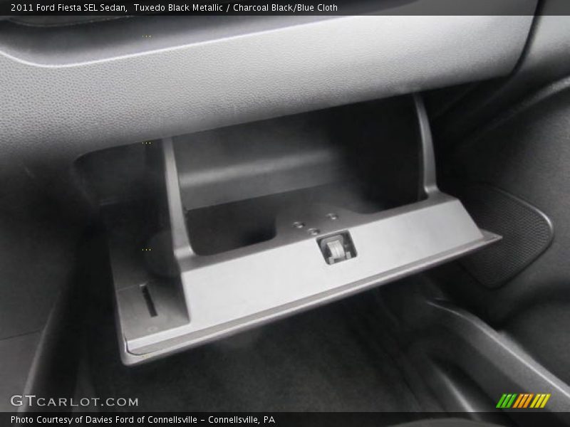 Tuxedo Black Metallic / Charcoal Black/Blue Cloth 2011 Ford Fiesta SEL Sedan