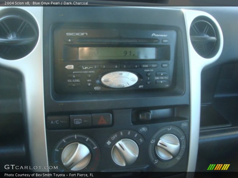 Blue Onyx Pearl / Dark Charcoal 2004 Scion xB