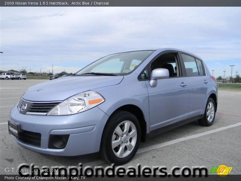 Arctic Blue / Charcoal 2009 Nissan Versa 1.8 S Hatchback