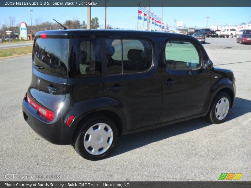 Super Black / Light Gray 2009 Nissan Cube 1.8 S