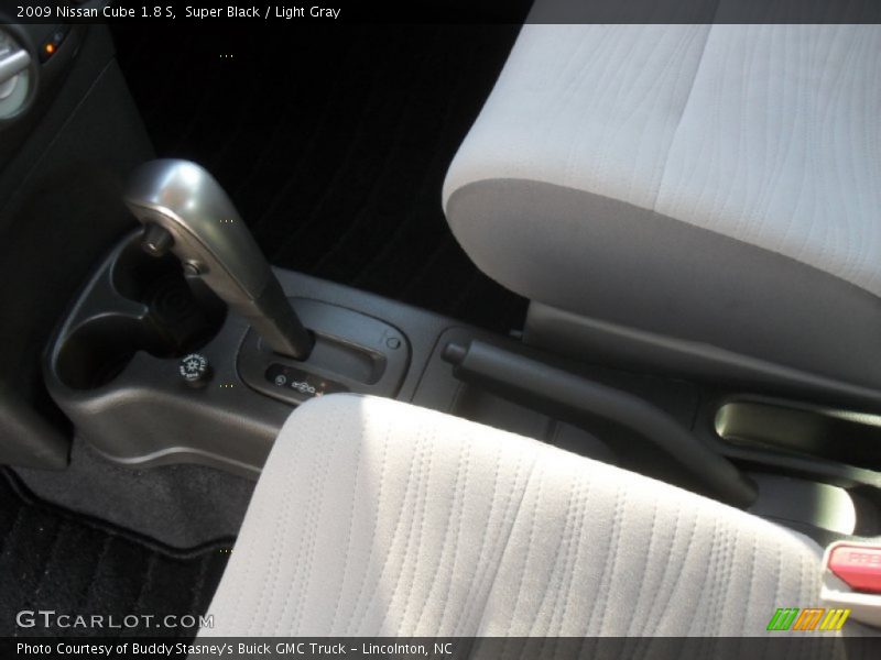 Super Black / Light Gray 2009 Nissan Cube 1.8 S
