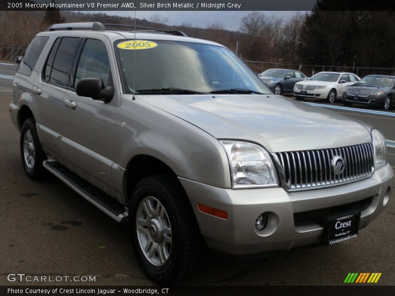 Silver Birch Metallic / Midnight Grey 2005 Mercury Mountaineer V8 Premier AWD