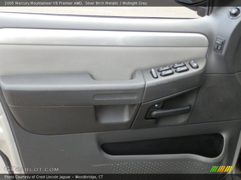 Silver Birch Metallic / Midnight Grey 2005 Mercury Mountaineer V8 Premier AWD