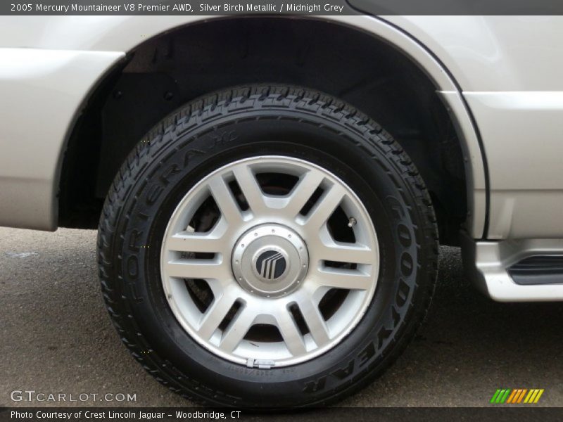  2005 Mountaineer V8 Premier AWD Wheel