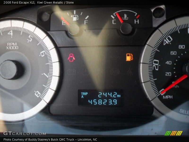 Kiwi Green Metallic / Stone 2008 Ford Escape XLS