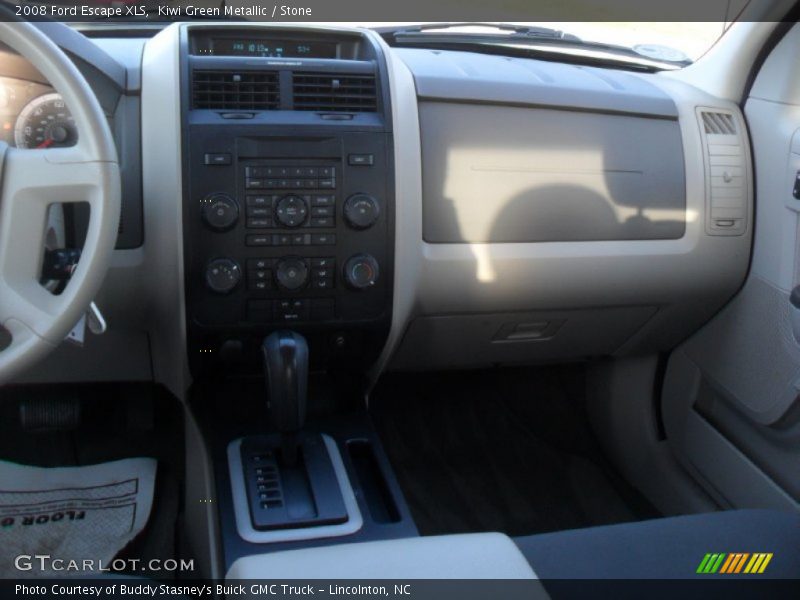 Kiwi Green Metallic / Stone 2008 Ford Escape XLS