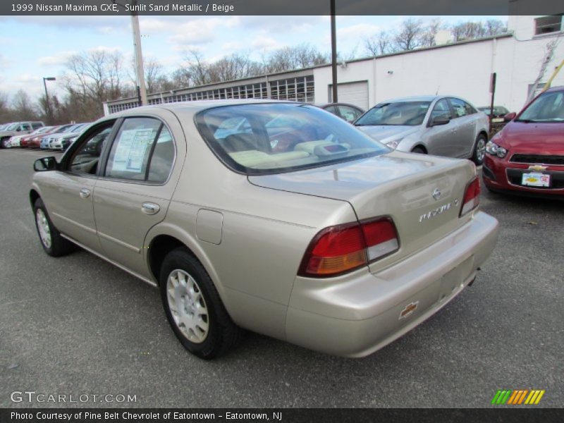 Sunlit Sand Metallic / Beige 1999 Nissan Maxima GXE