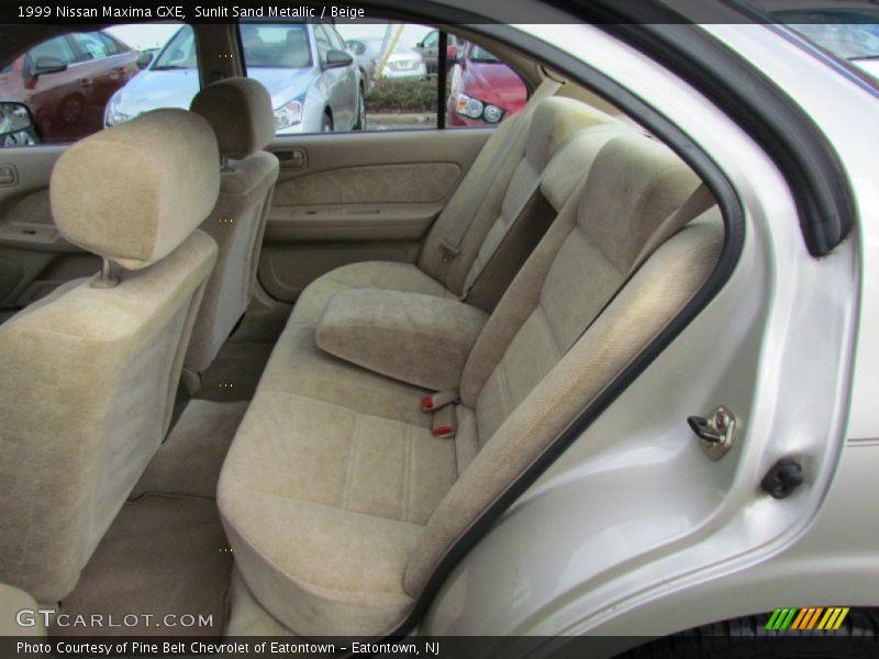 Sunlit Sand Metallic / Beige 1999 Nissan Maxima GXE