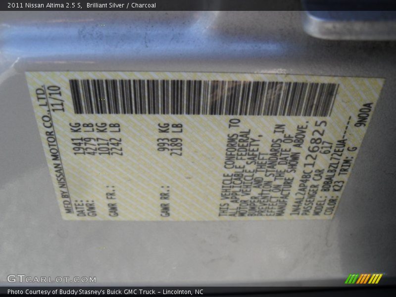 Brilliant Silver / Charcoal 2011 Nissan Altima 2.5 S
