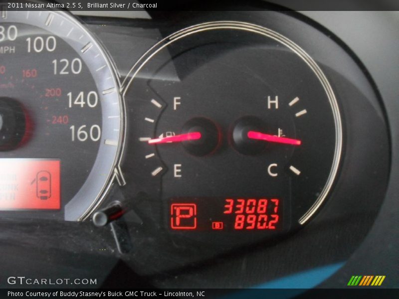 Brilliant Silver / Charcoal 2011 Nissan Altima 2.5 S