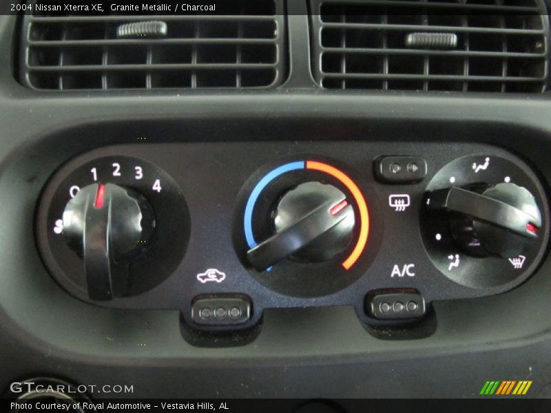 Granite Metallic / Charcoal 2004 Nissan Xterra XE