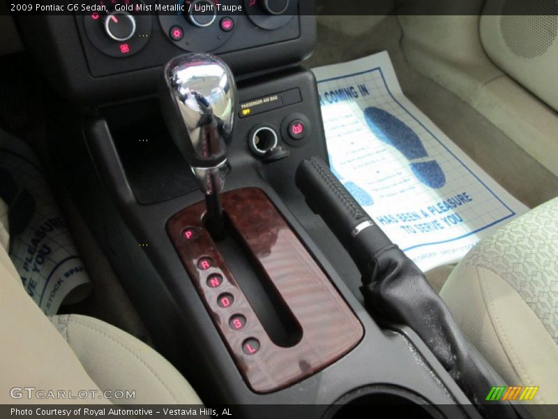 Gold Mist Metallic / Light Taupe 2009 Pontiac G6 Sedan