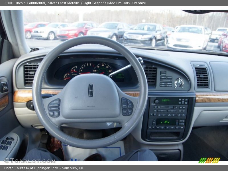 Silver Frost Metallic / Light Graphite/Medium Dark Graphite 2000 Lincoln Continental