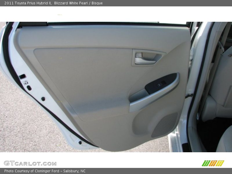 Blizzard White Pearl / Bisque 2011 Toyota Prius Hybrid II
