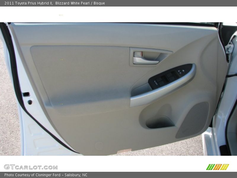 Blizzard White Pearl / Bisque 2011 Toyota Prius Hybrid II