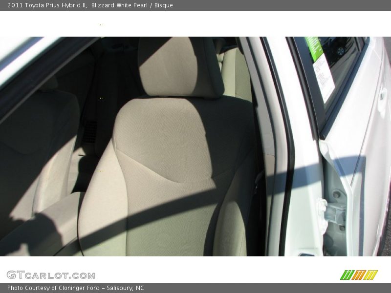 Blizzard White Pearl / Bisque 2011 Toyota Prius Hybrid II