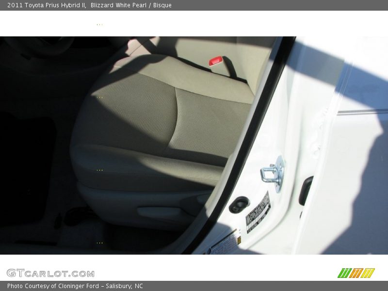 Blizzard White Pearl / Bisque 2011 Toyota Prius Hybrid II
