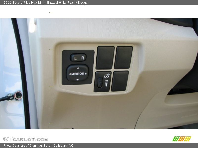 Blizzard White Pearl / Bisque 2011 Toyota Prius Hybrid II