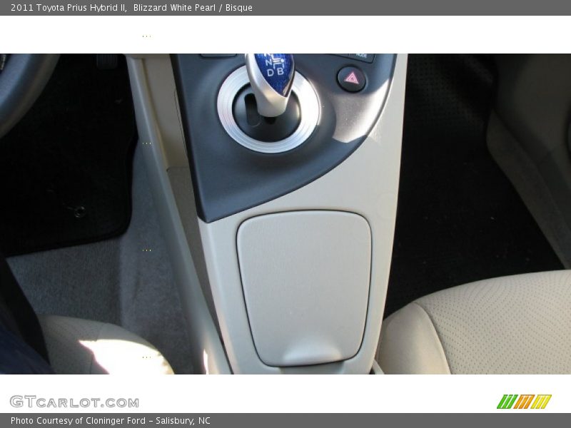 Blizzard White Pearl / Bisque 2011 Toyota Prius Hybrid II