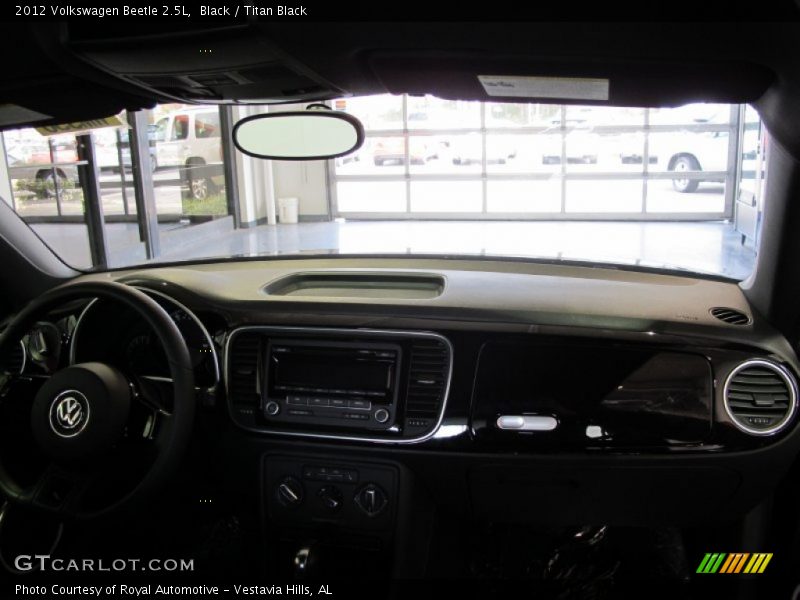 Black / Titan Black 2012 Volkswagen Beetle 2.5L