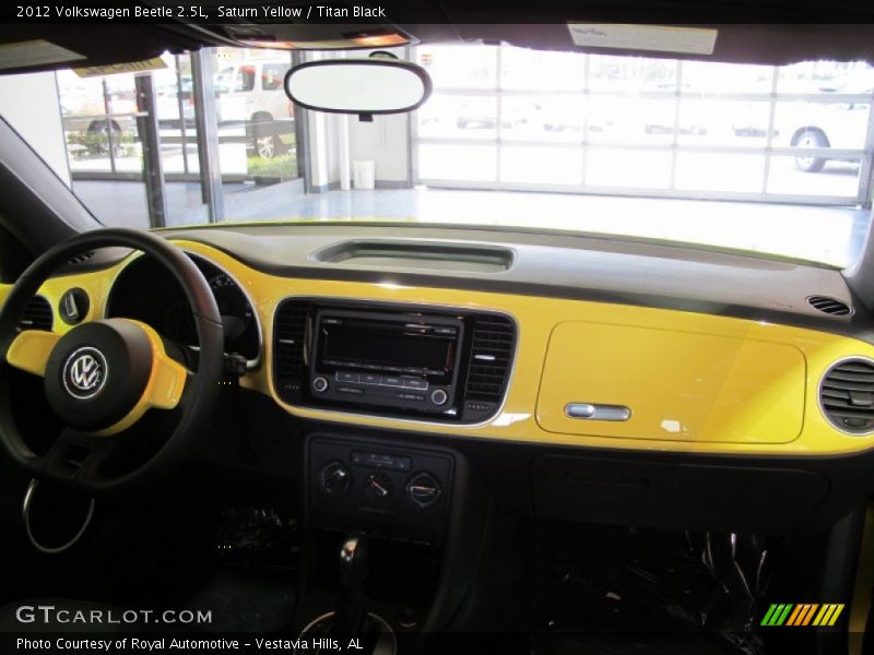 Dashboard of 2012 Beetle 2.5L
