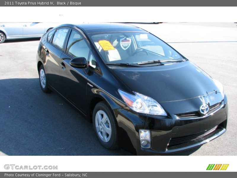 Black / Bisque 2011 Toyota Prius Hybrid IV
