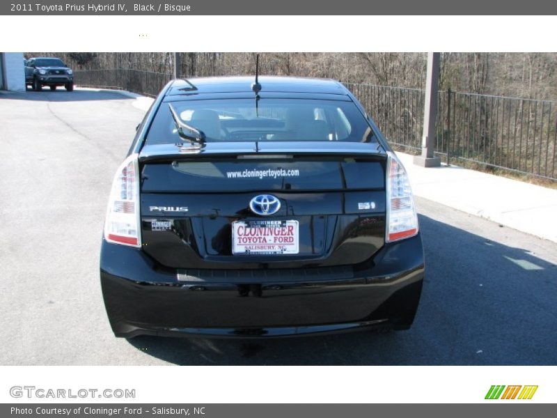 Black / Bisque 2011 Toyota Prius Hybrid IV