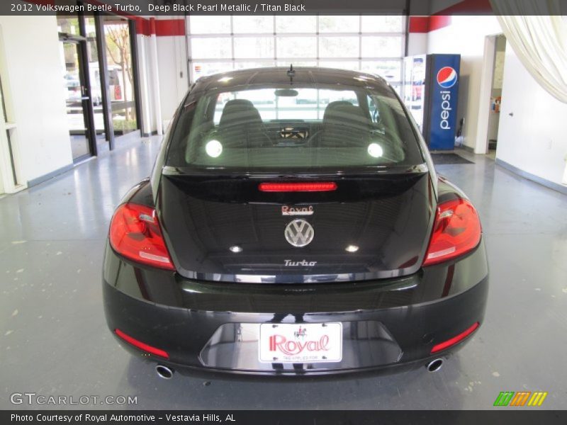Deep Black Pearl Metallic / Titan Black 2012 Volkswagen Beetle Turbo