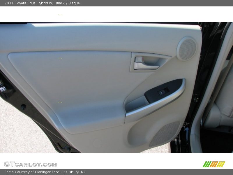 Black / Bisque 2011 Toyota Prius Hybrid IV