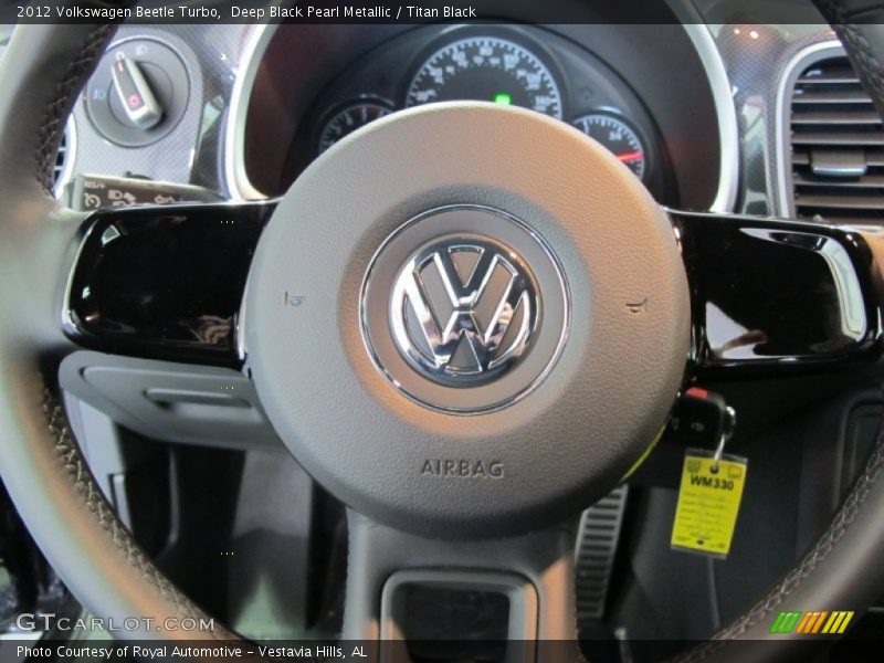 Deep Black Pearl Metallic / Titan Black 2012 Volkswagen Beetle Turbo