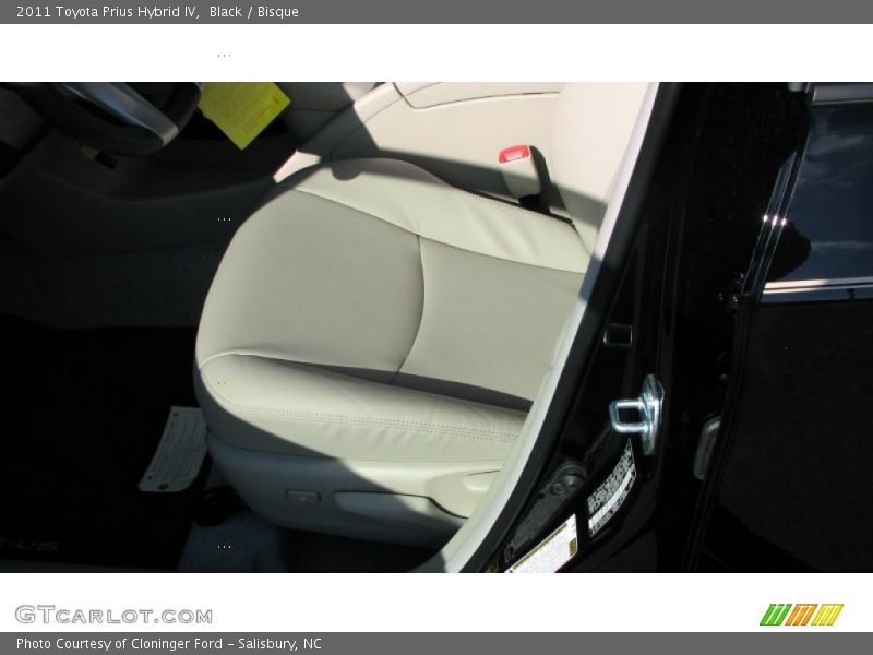 Black / Bisque 2011 Toyota Prius Hybrid IV