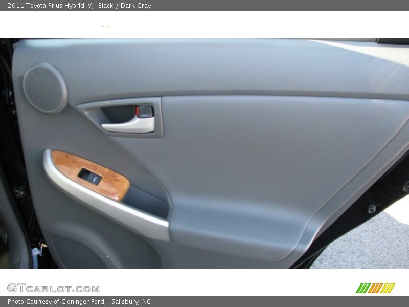 Black / Dark Gray 2011 Toyota Prius Hybrid IV