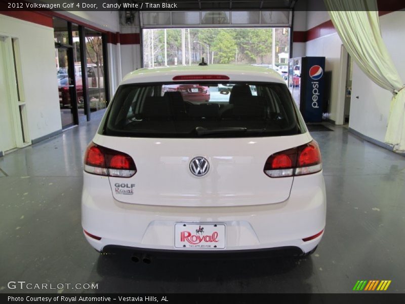 Candy White / Titan Black 2012 Volkswagen Golf 4 Door