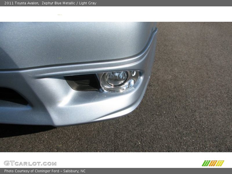 Zephyr Blue Metallic / Light Gray 2011 Toyota Avalon